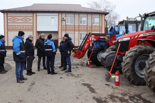 Готовность техники к проведению весенне-полевых работ в Дрожжаном - 2025 года