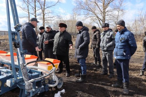 Готовность техники к проведению весенне-полевых работ в Дрожжаном - 2025 года