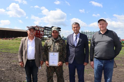 В Дрожжановском районе РТ состоялся парад комбайнов-2025