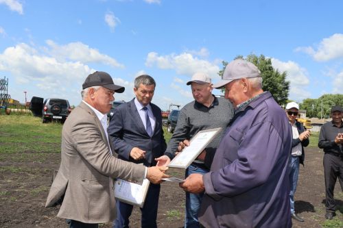 В Дрожжановском районе РТ состоялся парад комбайнов-2025