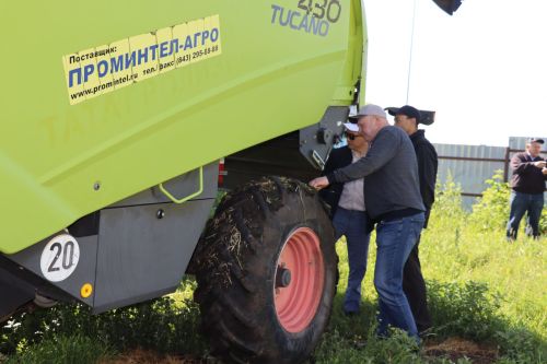 В Дрожжановском районе РТ состоялся парад комбайнов-2025