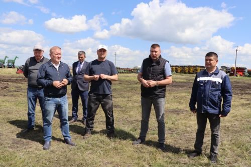 В Дрожжановском районе РТ состоялся парад комбайнов-2025