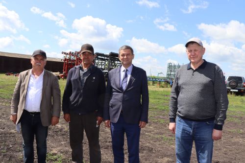 В Дрожжановском районе РТ состоялся парад комбайнов-2025