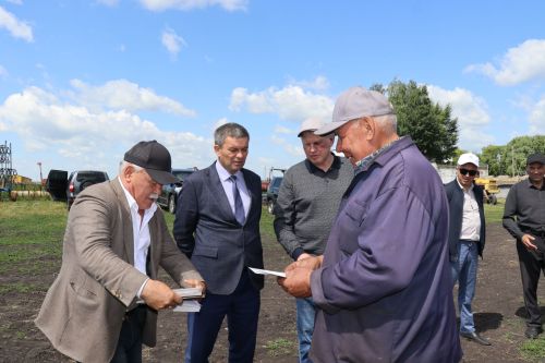 В Дрожжановском районе РТ состоялся парад комбайнов-2025
