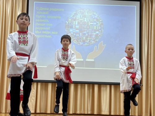 Фестиваль ко дню родных языков в Дрожжаном -2026