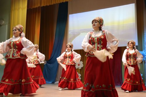 Торжественный концерт ко Дню Защитника Отечества в Дрожжаном-2026