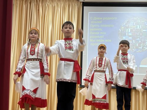 Фестиваль ко дню родных языков в Дрожжаном -2026
