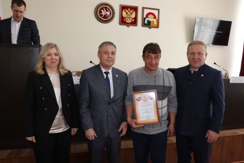 Итоговое совещание работников медицинской службы в Дрожжаном-2026