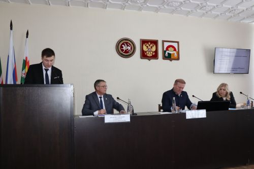Итоговое совещание работников медицинской службы в Дрожжаном-2026