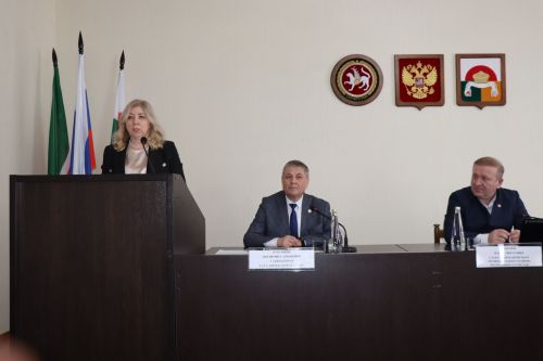 Итоговое совещание работников медицинской службы в Дрожжаном-2026