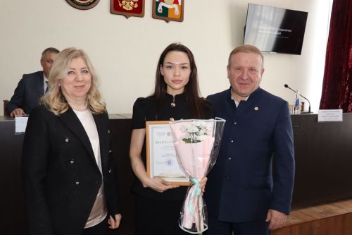Итоговое совещание работников медицинской службы в Дрожжаном-2026