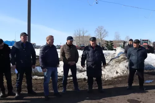 Проверка готовности техники к проведению весенне-полевых работ -2026 в Дрожжановском районе