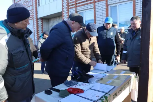 Проверка готовности техники к проведению весенне-полевых работ -2026 в Дрожжановском районе