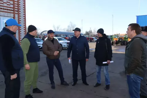 Проверка готовности техники к проведению весенне-полевых работ -2026 в Дрожжановском районе