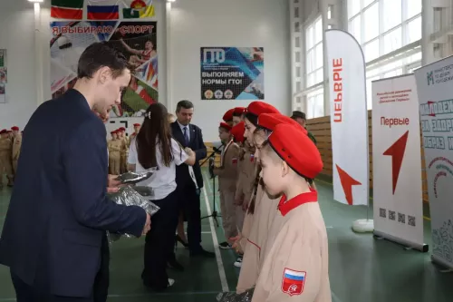 Военно-спортивная игра «Зарница- 2.0-2026» в Дрожжаном