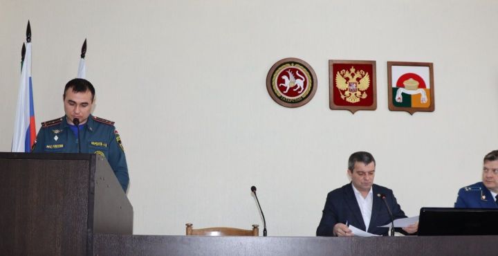 В Дрожжановском районе РТ состоялось заседание КЧС в связи с гибелью человека на пожаре