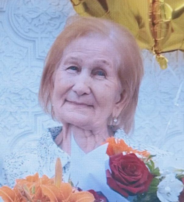 1 санлы Иске Чүпрәле урта мәктәбен Клара Шәйхиевна Насретдиновадан башка күзаллау мөмкин түгел