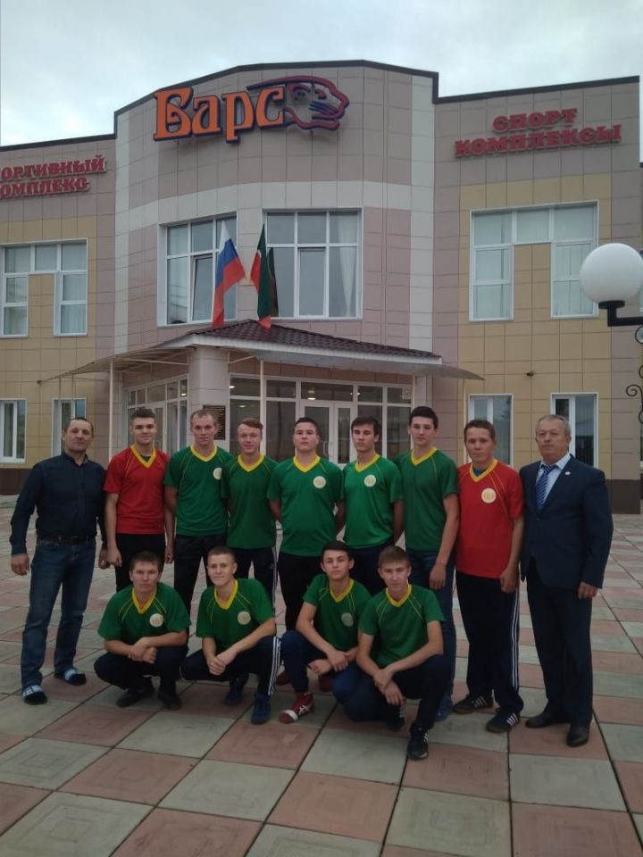 Дрожжановские борцы выступили на командном Первенстве Республики Татарстан
