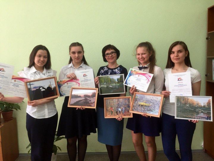 Дрожжановские учащиеся стали дипломатами фестиваля народного творчества "Без бергә"