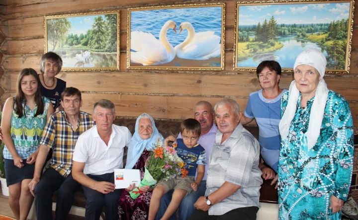 90 лет исполнилось жительнице Дрожжановского района