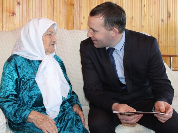 Жительница села Шланга Дрожжановского района  отметила 95-летний юбилей