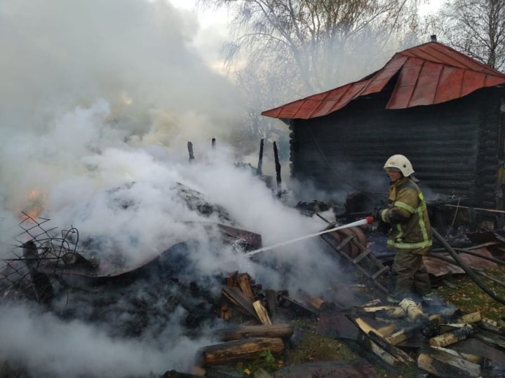 В 2019 году в  Дрожжановском  районе произошло 30 пожаров,  погибли 2 человека