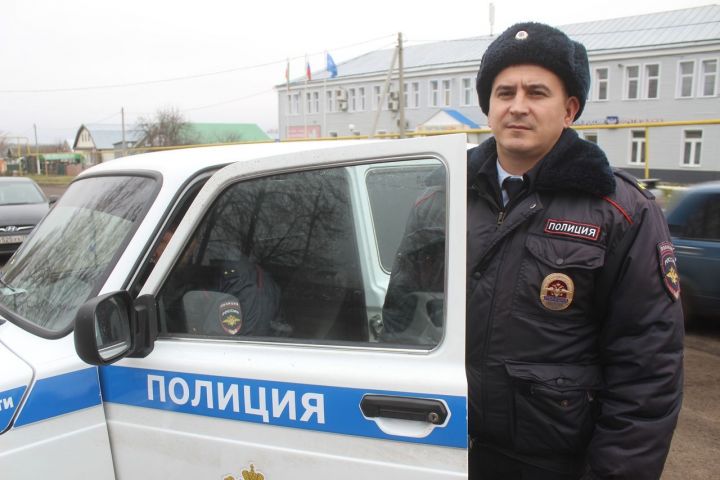17 ноября профессиональный праздник отмечают участковые уполномоченные полиции МВД РФ