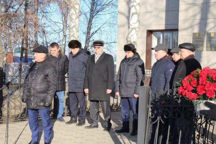 В Дрожжановском районе почтили память бывшего прокурора РТ  Сайфихана Нафиева