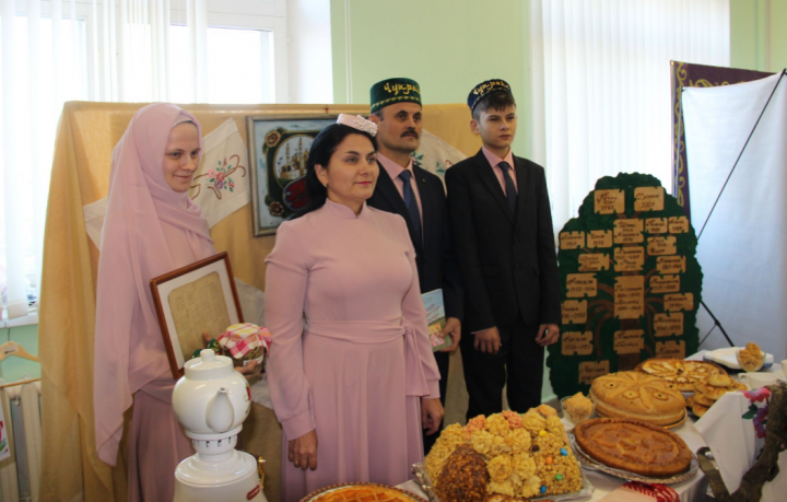 Тазетдиновы заняли 3 место на празднике родословной "Эхо веков в истории семьи-Тарихта без эзлебез"