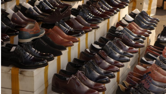 В России запретят продавать обувь без чипов