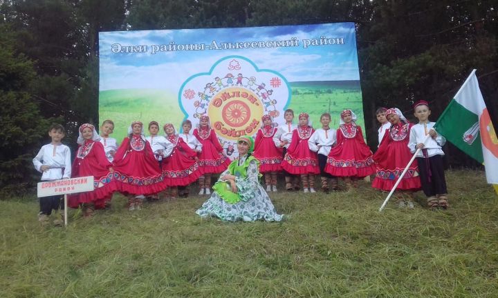 Дрожжановские "Мишари" стали лауреатами фестиваля “Әйлән-бәйлән”-“Праздничный круг”
