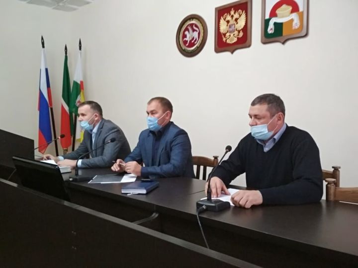 В Дрожжаном состоялось заседание КЧС, посвященное профилактике гриппа птиц