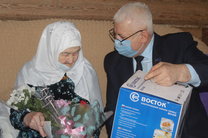 Жительницу села Старое Шаймурзино  поздравили  90-летним юбилеем