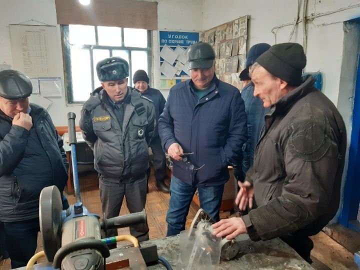 Хозяйства Дрожжановского района ведут ремонт техники к весенней посевной