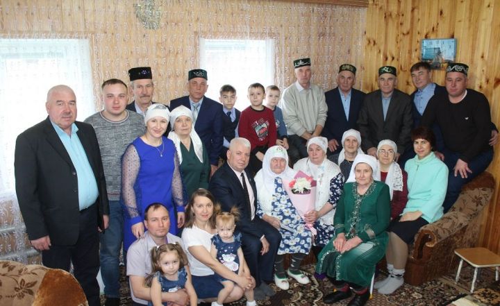 Труженицу тыла из села Малая Цильна поздравили с 90-летием