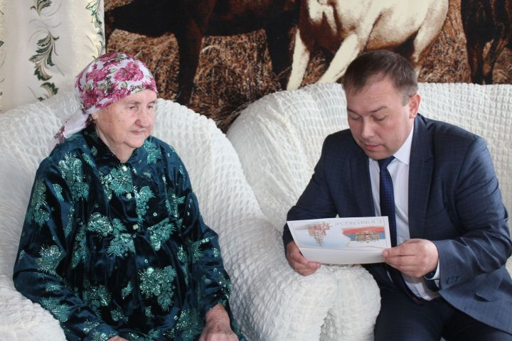 90-лет исполнилось жительнице села Шланга Амине Алимзяновне Алимовой
