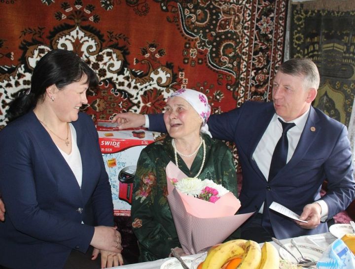 Ещё одна жительница Дрожжановского района отметила 90-летие