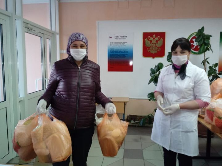 Семьи со школьниками Дрожжановского района получают продуктовые наборы