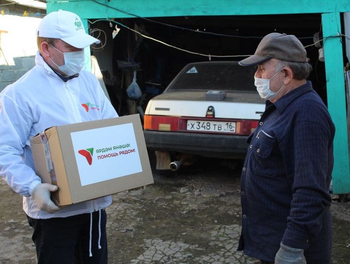 Глава района Марат Гафаров принял участие в акции «Помощь рядом! Ярдәм янәшә!»