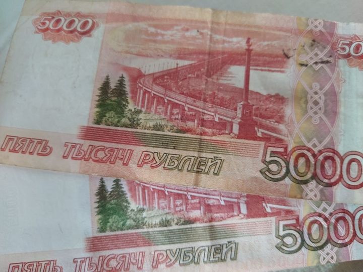 Семьи с детьми до 16 лет получат еще раз по 10 тысяч рублей