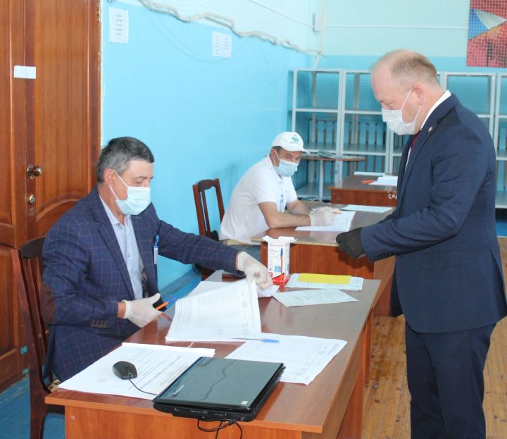 Марат Гафаров проголосовал по поправкам к Конституции РФ