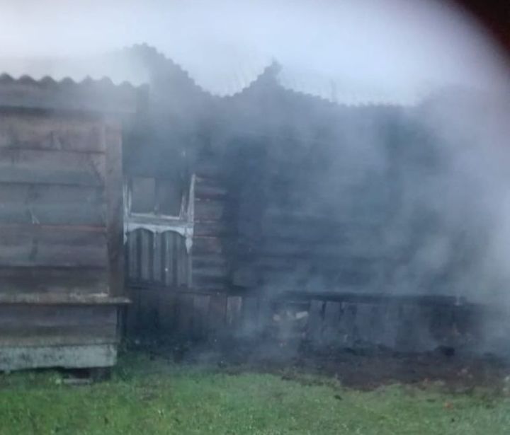 В Дрожжановском районе 43-летний мужчина сгорел вместе с домом