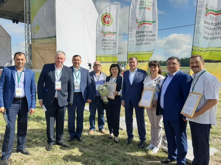 На выставке «День поля в Татарстане - 2020» участвует делегация Дрожжановского района