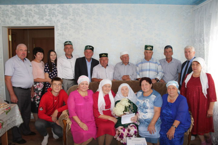Юбилейные даты отметили две жительницы Дрожжановского района