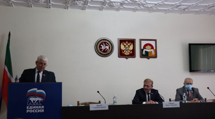 В Дрожжаном провели второй этап ХХІХ конференции партии «Единая Россия»