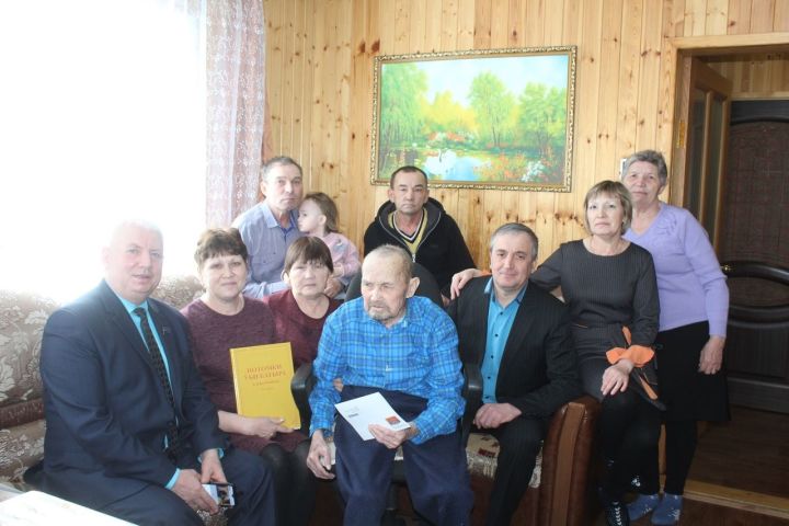 Житель села Новые Убеи Дрожжановского района отметил свой 90-летний юбилей
