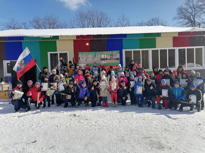 Спортивный праздник в Дрожжаном объединил любителей лыжных гонок
