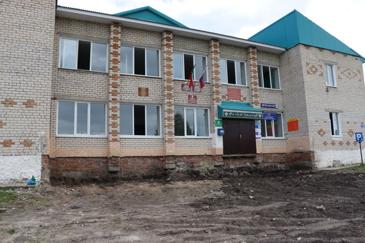 В селе Нижние Каракитаны Дрожжановского района ремонтируется дом культуры