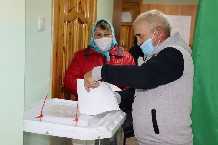 Жители Дрожжановского района проявляют активность в голосовании на выборах в Госдуму РФ