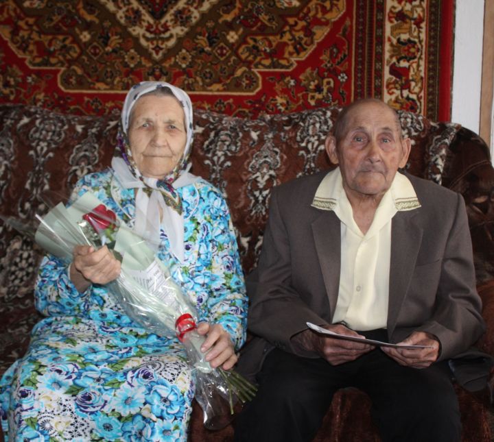 90 лет исполнилось жителю села Чувашское Шаймурзино Александру Никифорову
